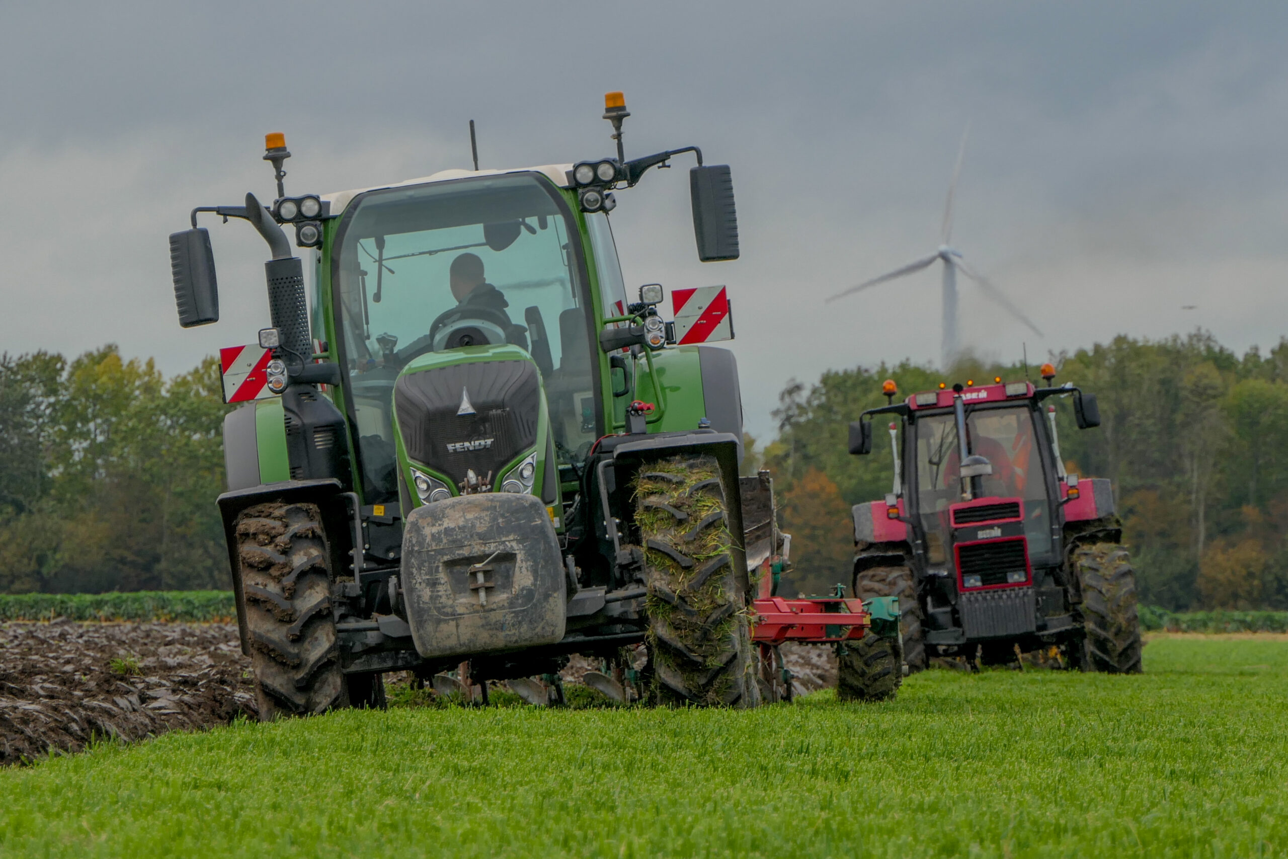 Ploegen – Case IH 1455XL & Fendt 724